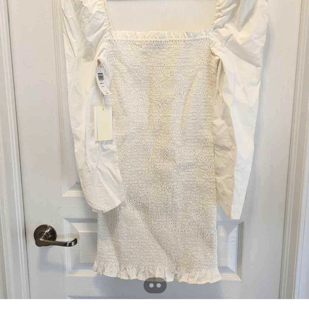 NWT Aritzia Wilfred Maelys dress size Medium.
